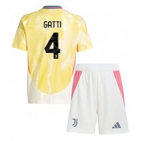 Camisa de time de futebol Juventus Federico Gatti #4 Replicas 2º Equipamento Infantil 2024-25 Manga Curta (+ Calças curtas)